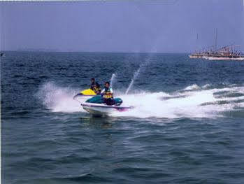 Pulau Ayer Resort And Cottages Yakarta Exterior foto
